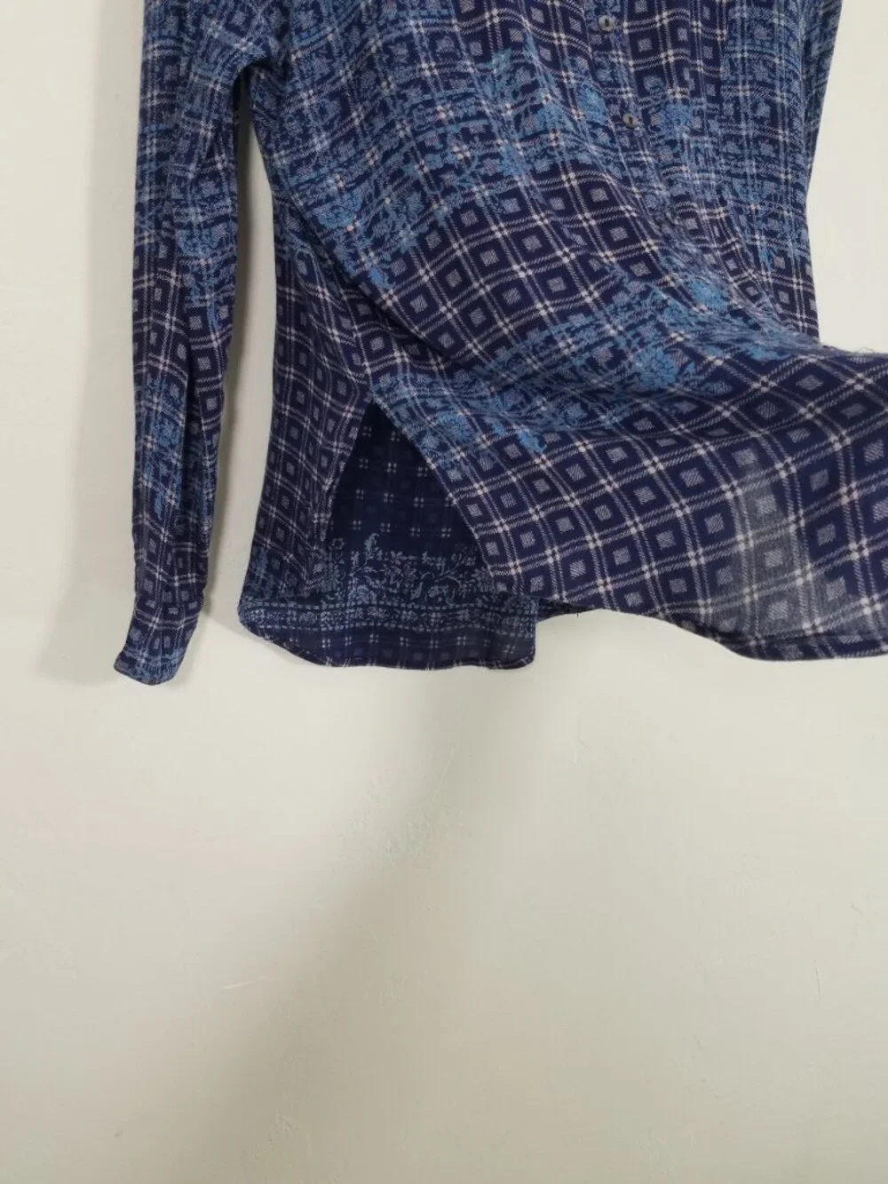 Free People Floral Plaid Long Sleeve Button Up Long Sleeve Top Blouse Blue XS - Picture 3 of 6